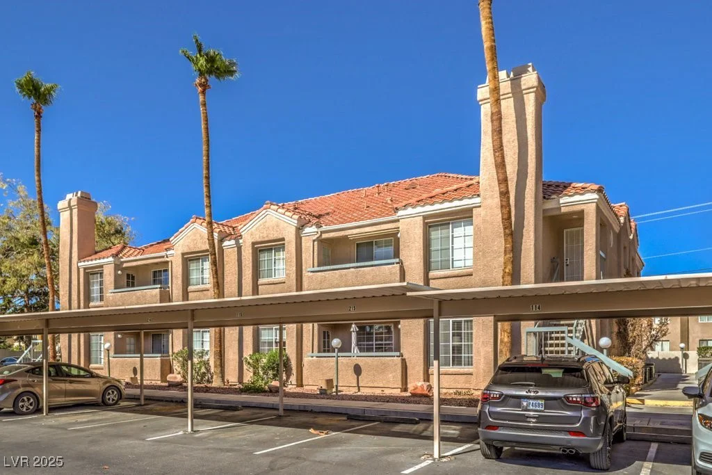 1375 Hacienda, Las Vegas, NV 89119