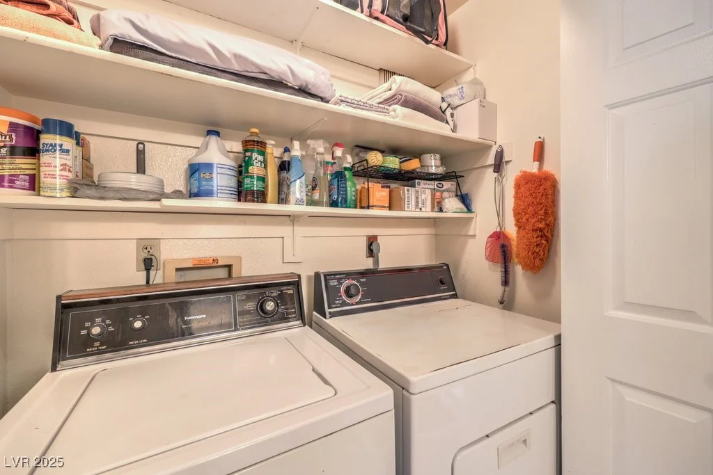 1375 Hacienda, Las Vegas, NV 89119