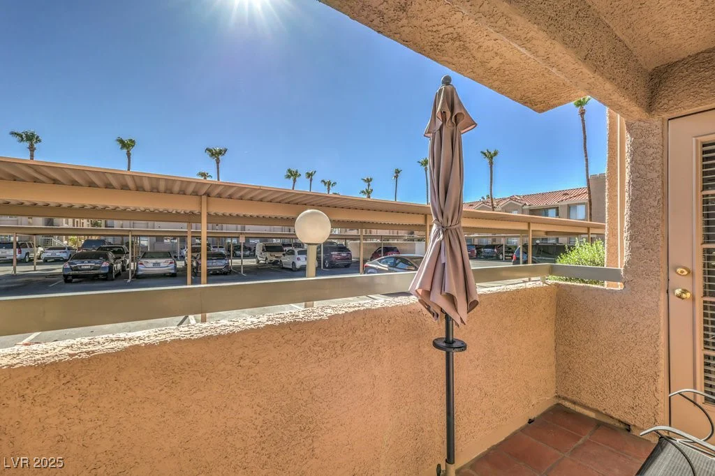 1375 Hacienda, Las Vegas, NV 89119