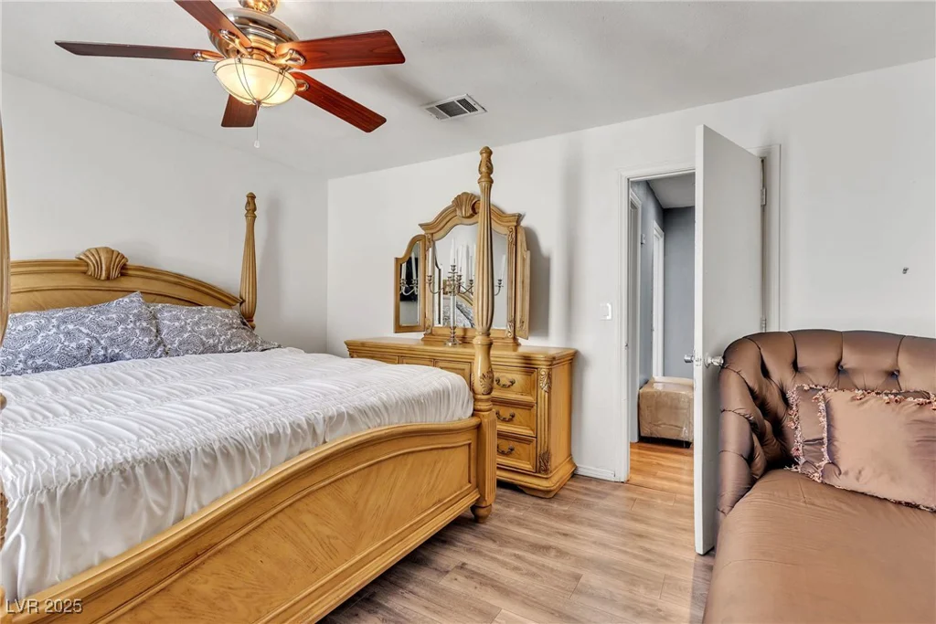 7030 Burcot, Las Vegas, NV 89156