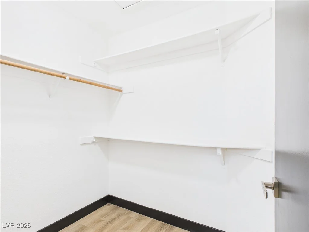 566 Searchlight, Las Vegas, NV 89110