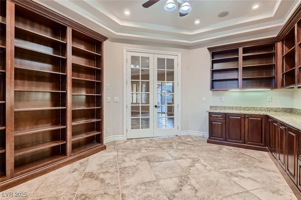 7521 Prancing Pony, Las Vegas, NV 89131