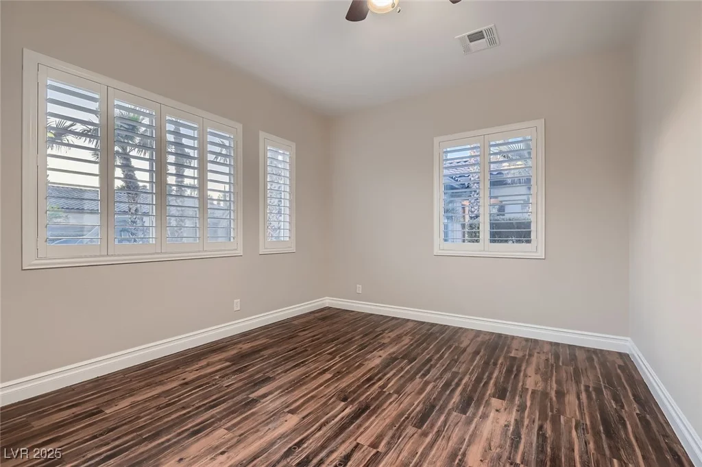 7521 Prancing Pony, Las Vegas, NV 89131