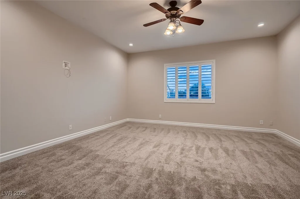 7521 Prancing Pony, Las Vegas, NV 89131
