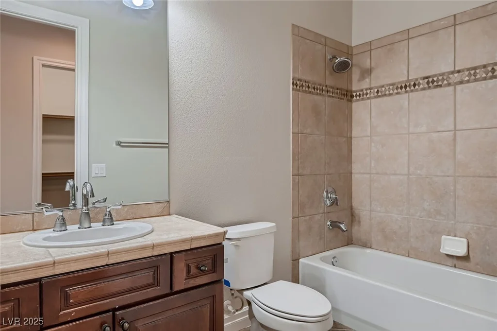 7521 Prancing Pony, Las Vegas, NV 89131
