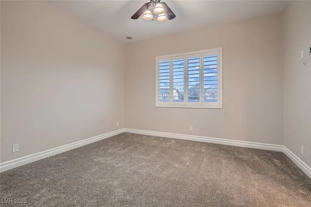 7521 Prancing Pony, Las Vegas, NV 89131