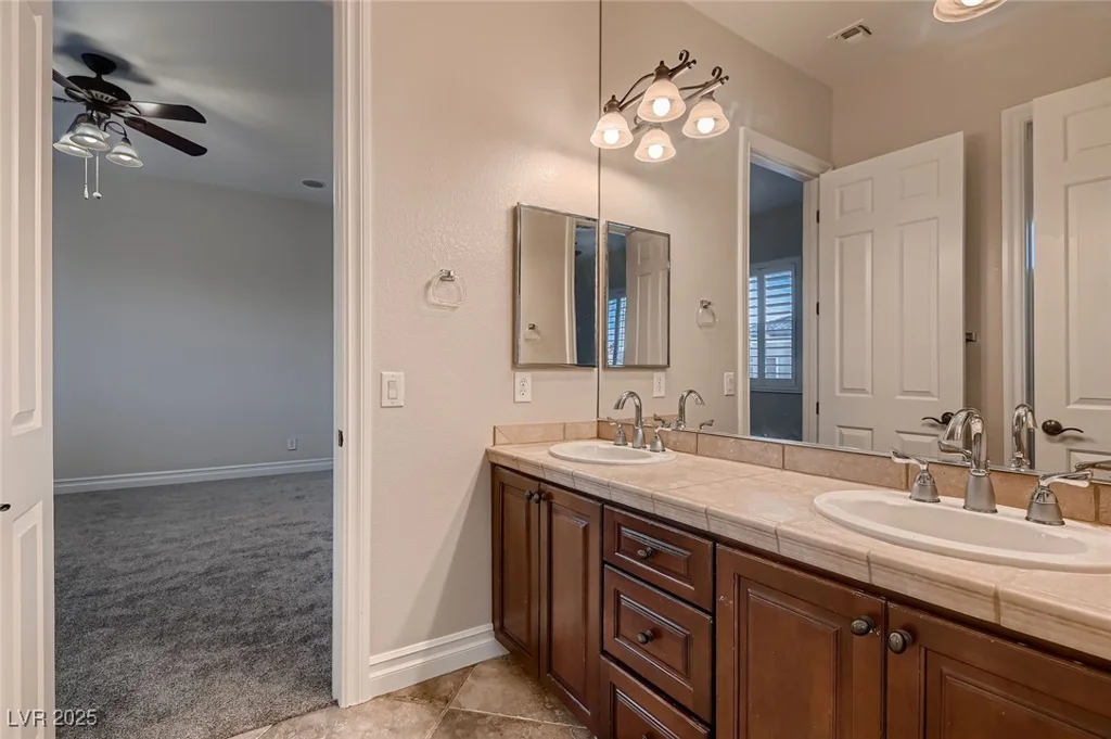 7521 Prancing Pony, Las Vegas, NV 89131