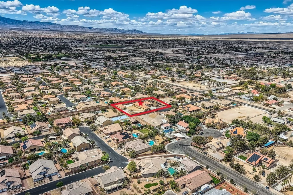 7521 Prancing Pony, Las Vegas, NV 89131