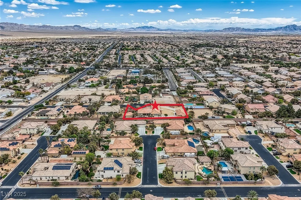 7521 Prancing Pony, Las Vegas, NV 89131