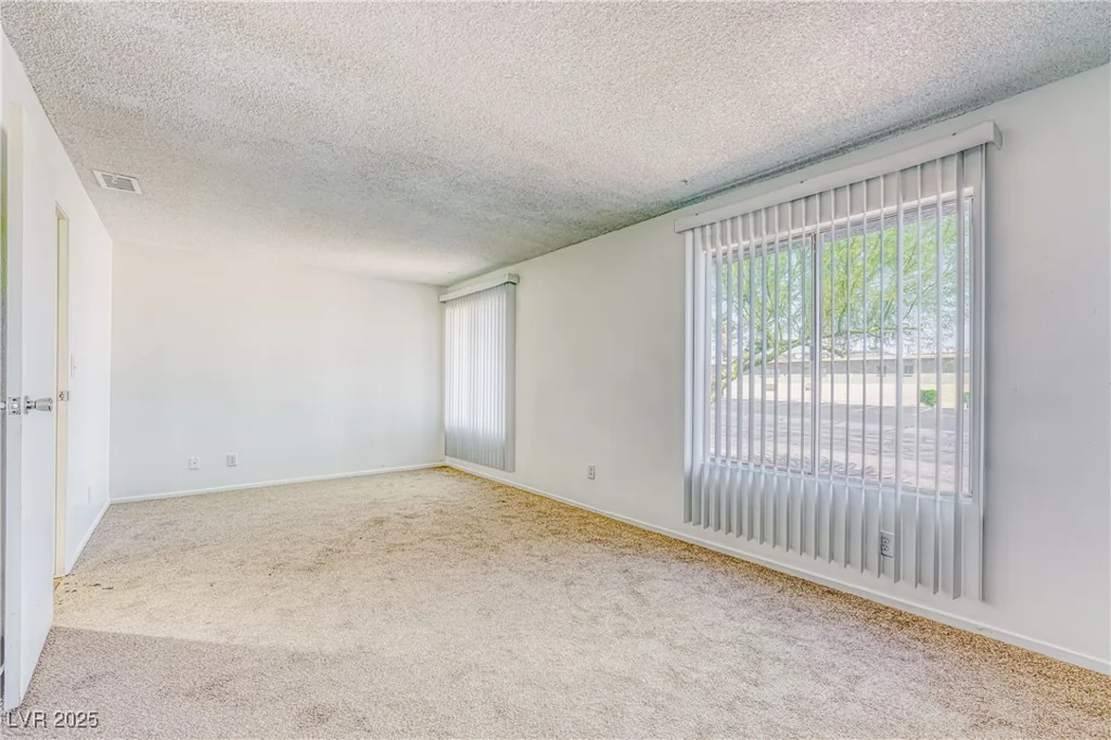 1501 Living Desert, Las Vegas, NV 89119