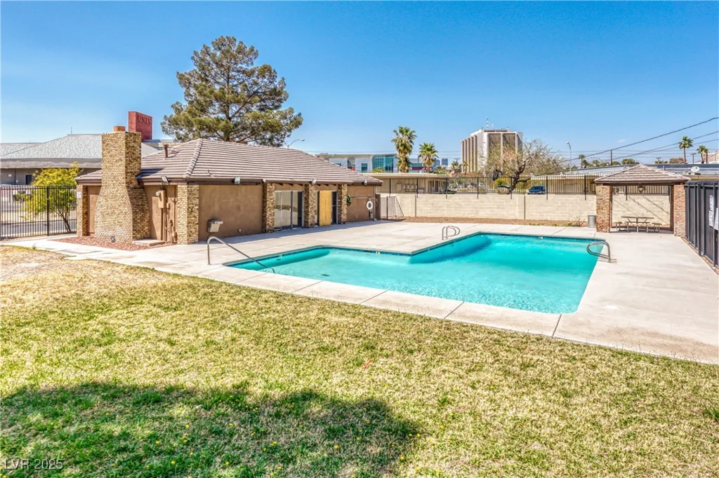 1501 Living Desert, Las Vegas, NV 89119