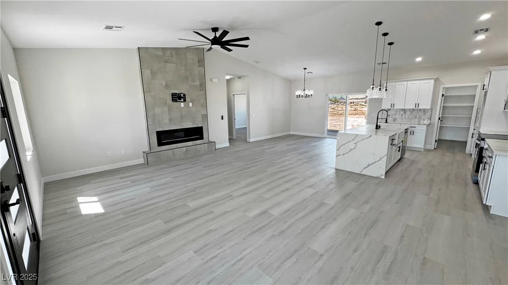 2900 Jaybird, Pahrump, NV 89048