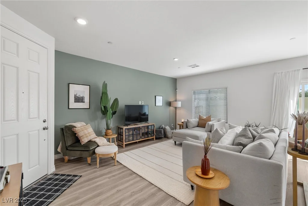 207 Callen Falls, Henderson, NV 89011