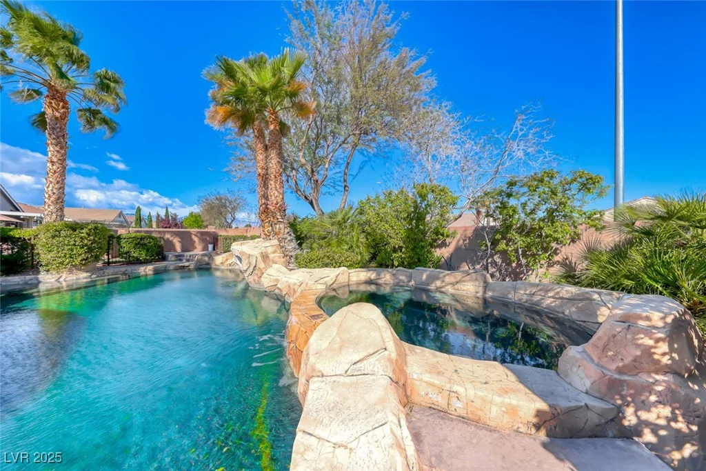8348 Mountain Destiny, Las Vegas, NV 89131