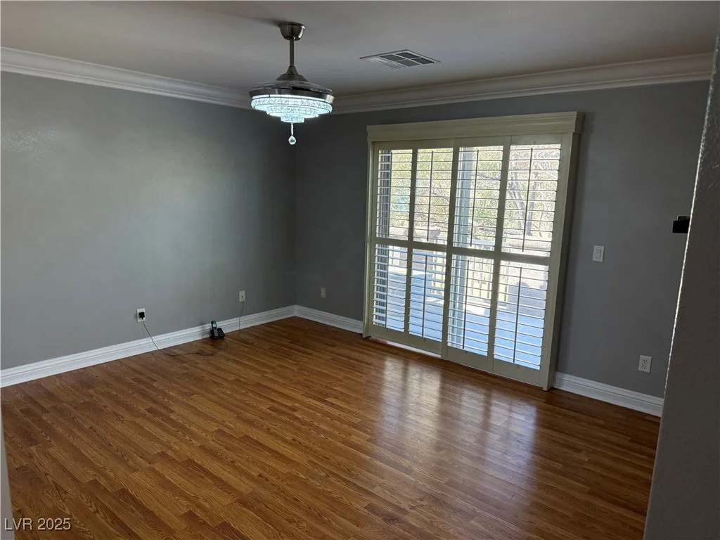 5425 Whisper Bluff, North Las Vegas, NV 89031