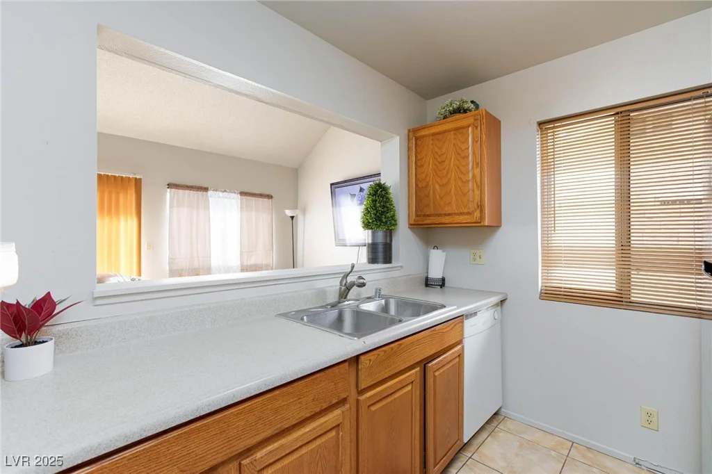 3939 Jontue, Las Vegas, NV 89115