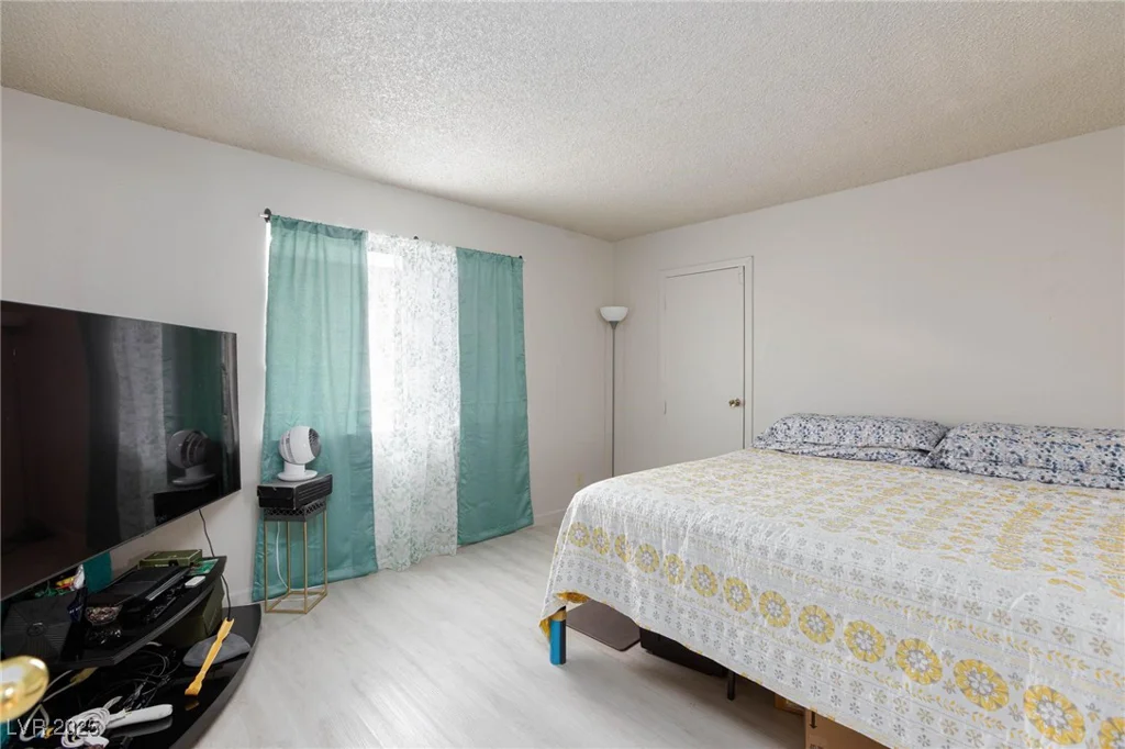 3939 Jontue, Las Vegas, NV 89115