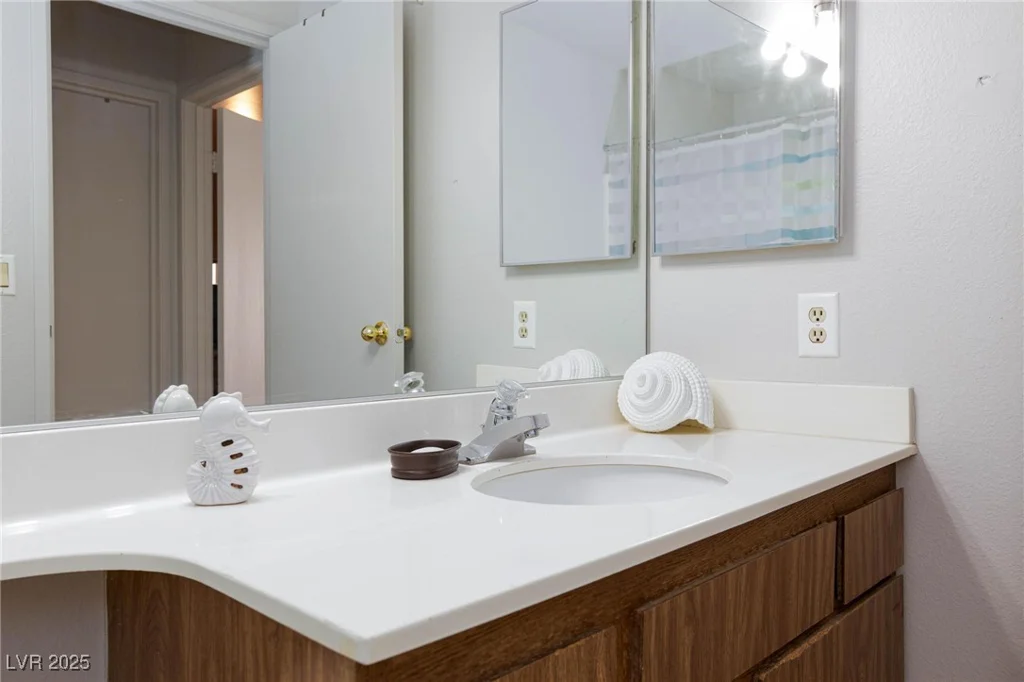 3939 Jontue, Las Vegas, NV 89115
