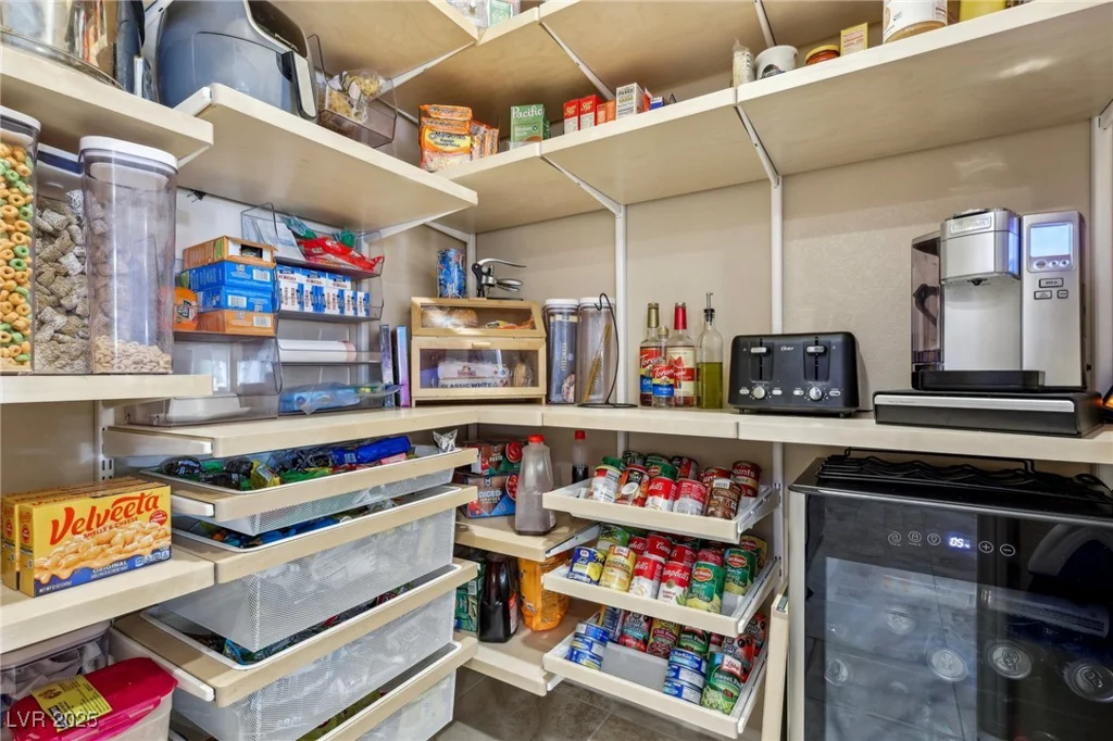 9625 Meranto, Las Vegas, NV 89178