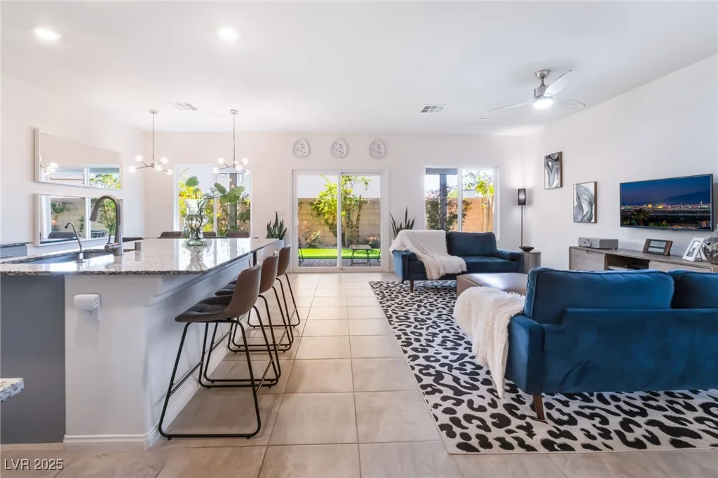 10987 Kingston Fields, Las Vegas, NV 89166
