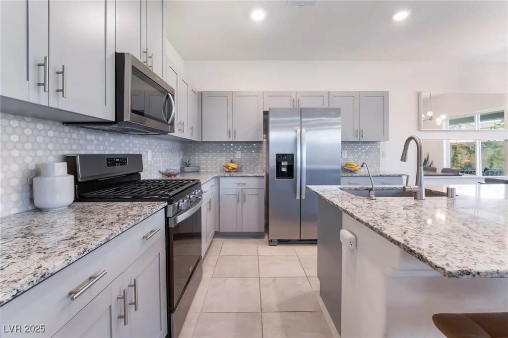 10987 Kingston Fields, Las Vegas, NV 89166