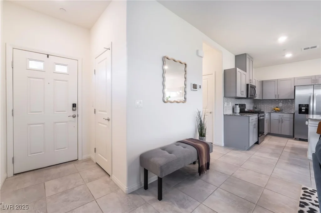 10987 Kingston Fields, Las Vegas, NV 89166