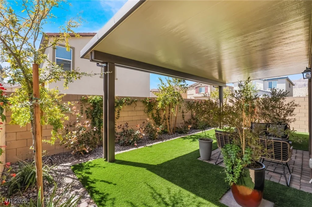 10987 Kingston Fields, Las Vegas, NV 89166