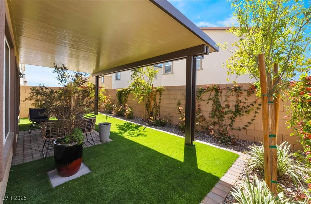 10987 Kingston Fields, Las Vegas, NV 89166