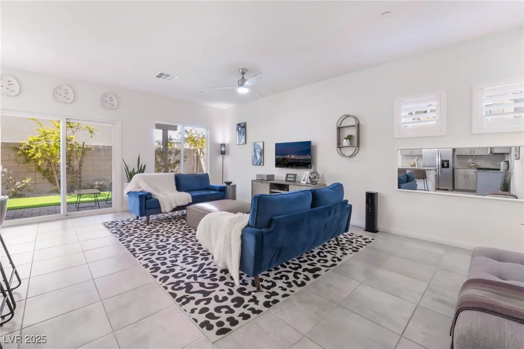 10987 Kingston Fields, Las Vegas, NV 89166