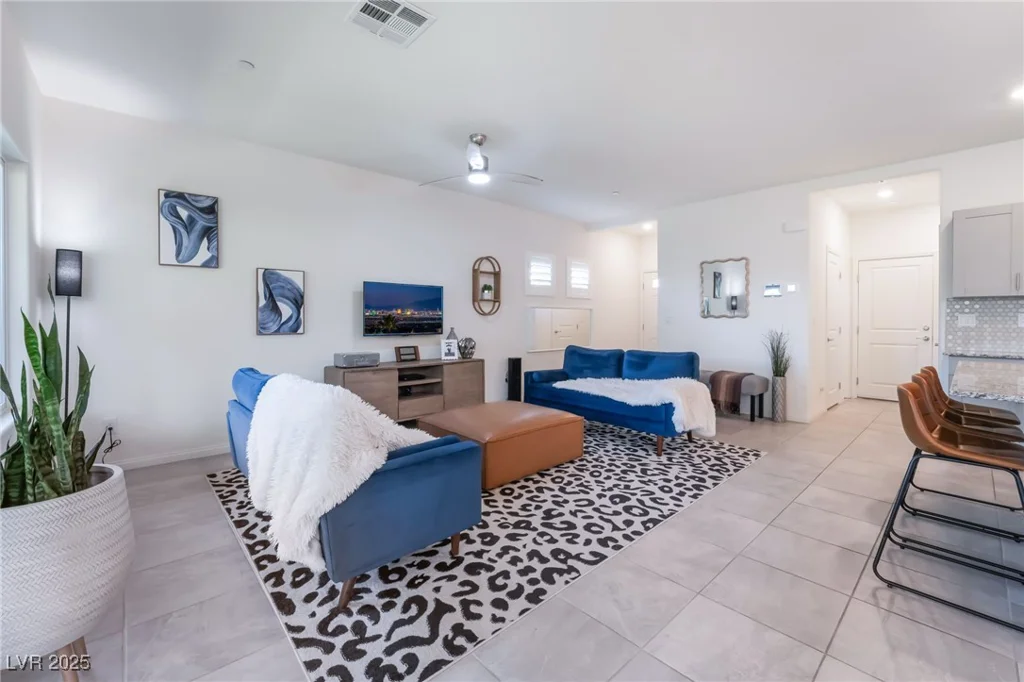 10987 Kingston Fields, Las Vegas, NV 89166