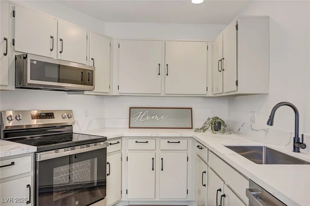 5071 Pioneer, Las Vegas, NV 89146