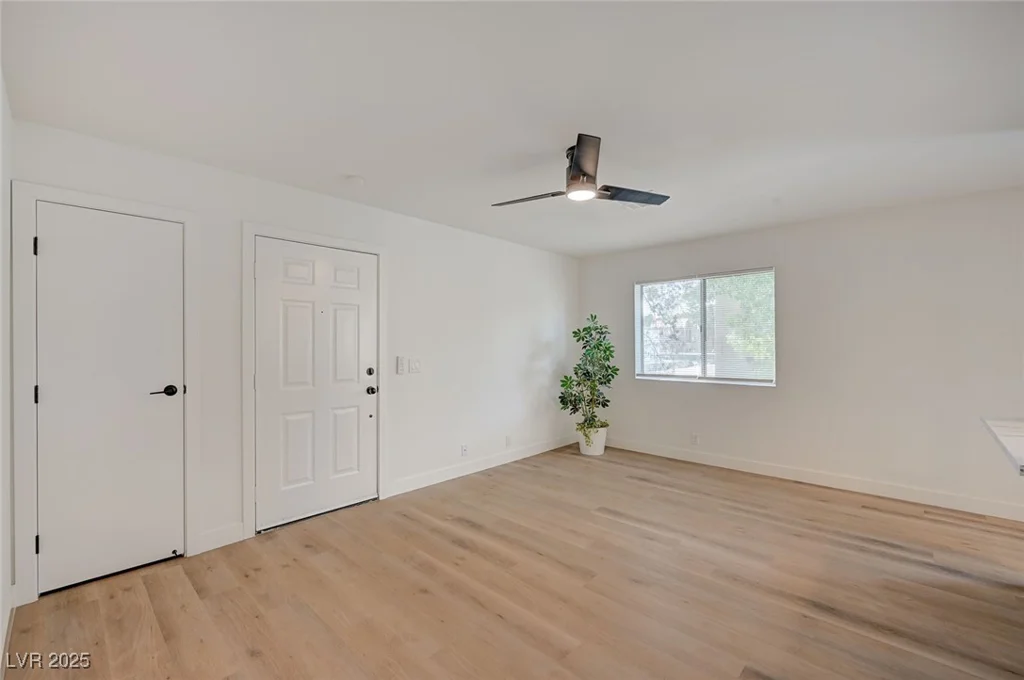 5071 Pioneer, Las Vegas, NV 89146