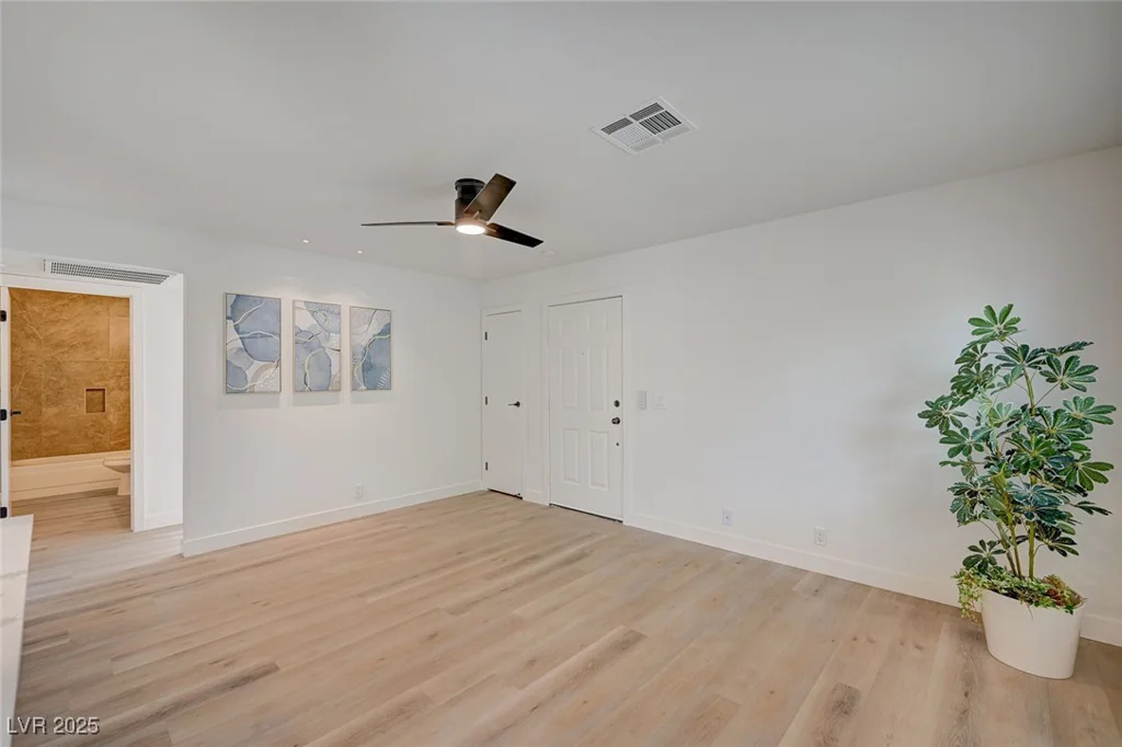 5071 Pioneer, Las Vegas, NV 89146