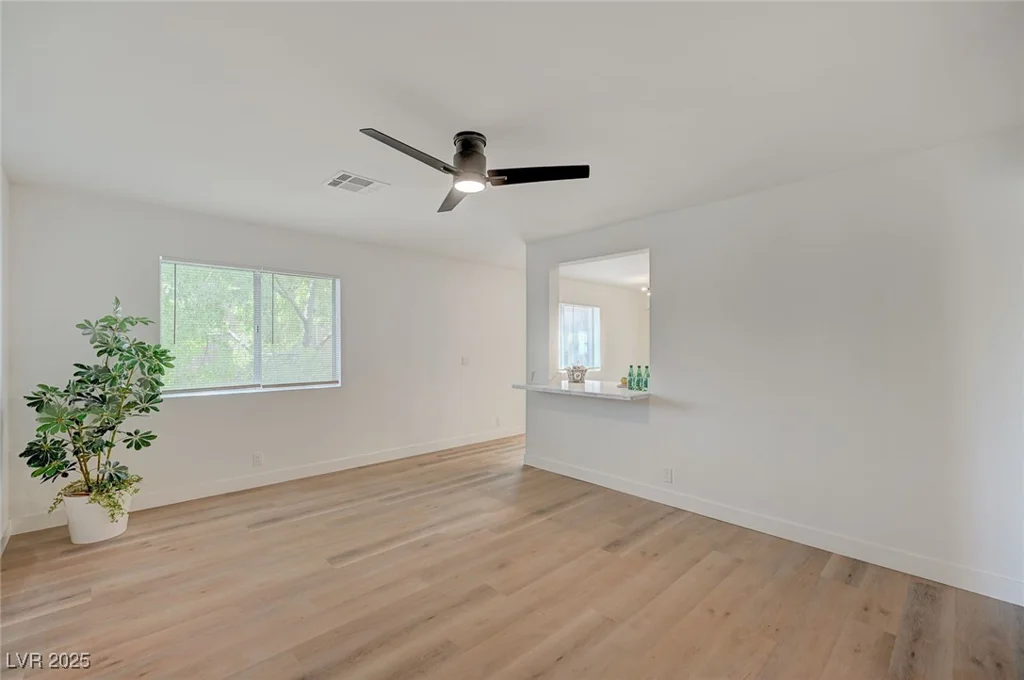 5071 Pioneer, Las Vegas, NV 89146