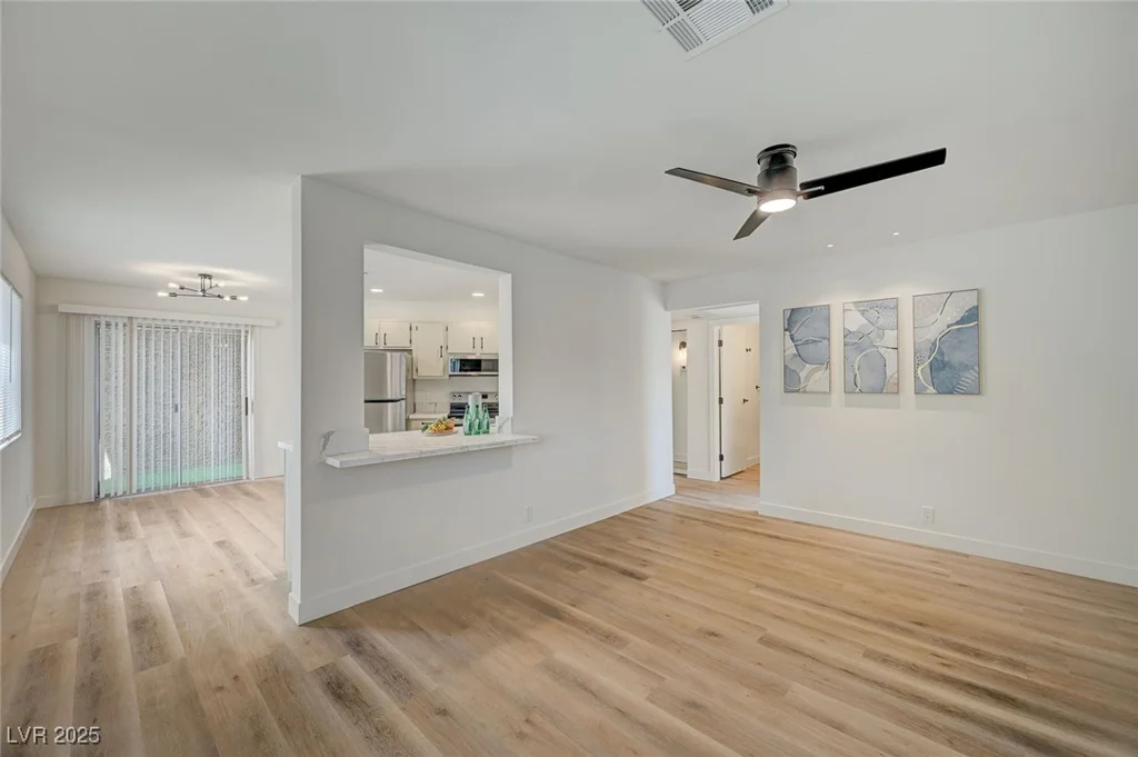 5071 Pioneer, Las Vegas, NV 89146