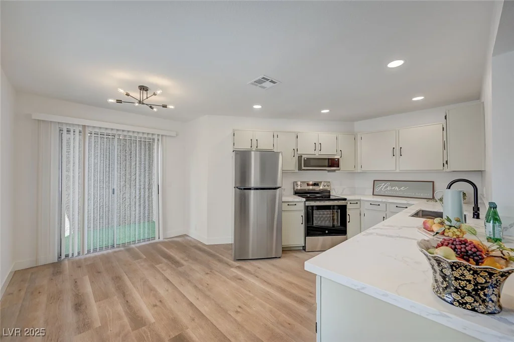 5071 Pioneer, Las Vegas, NV 89146