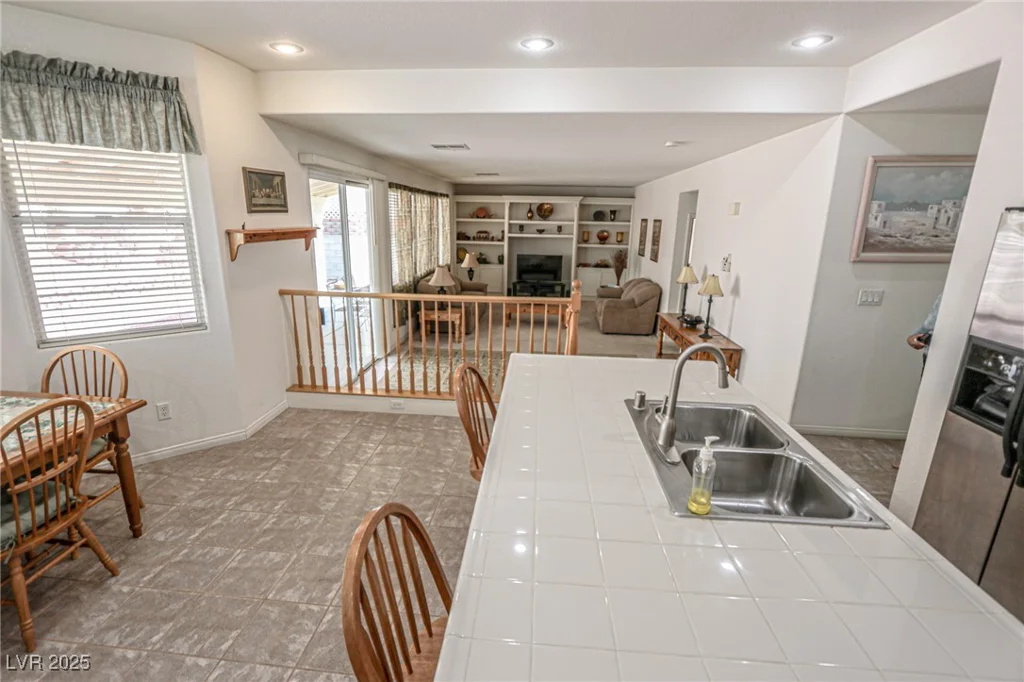 6630 Cave Rock, Las Vegas, NV 89110
