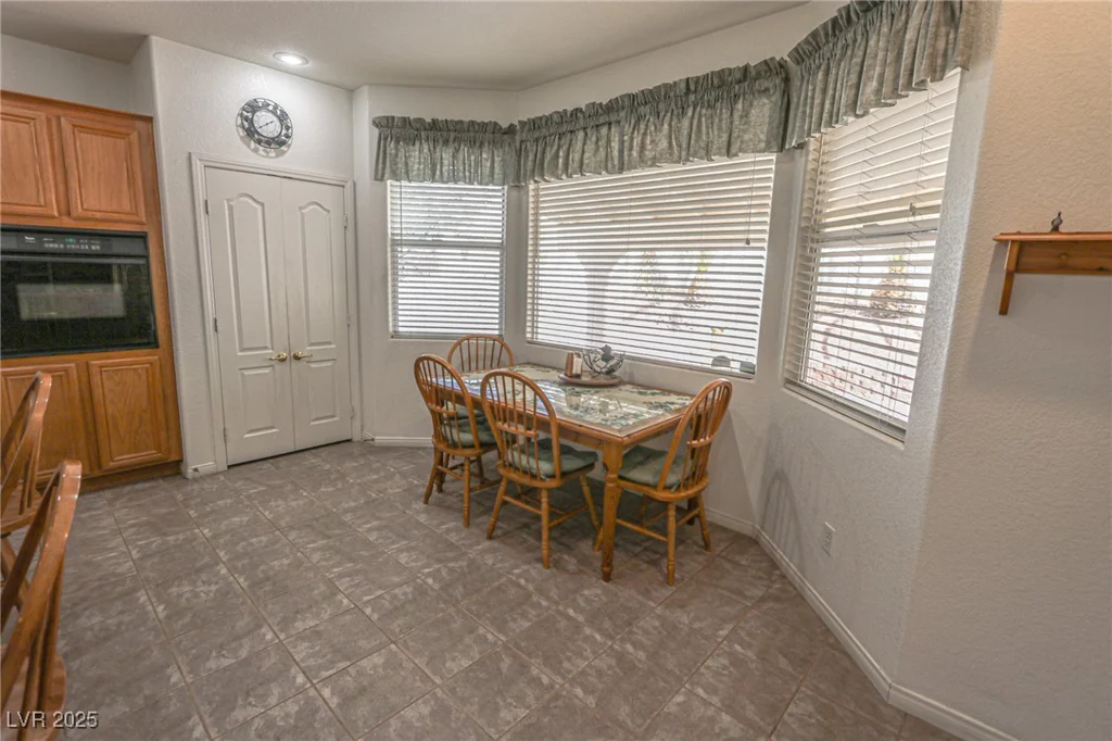 6630 Cave Rock, Las Vegas, NV 89110
