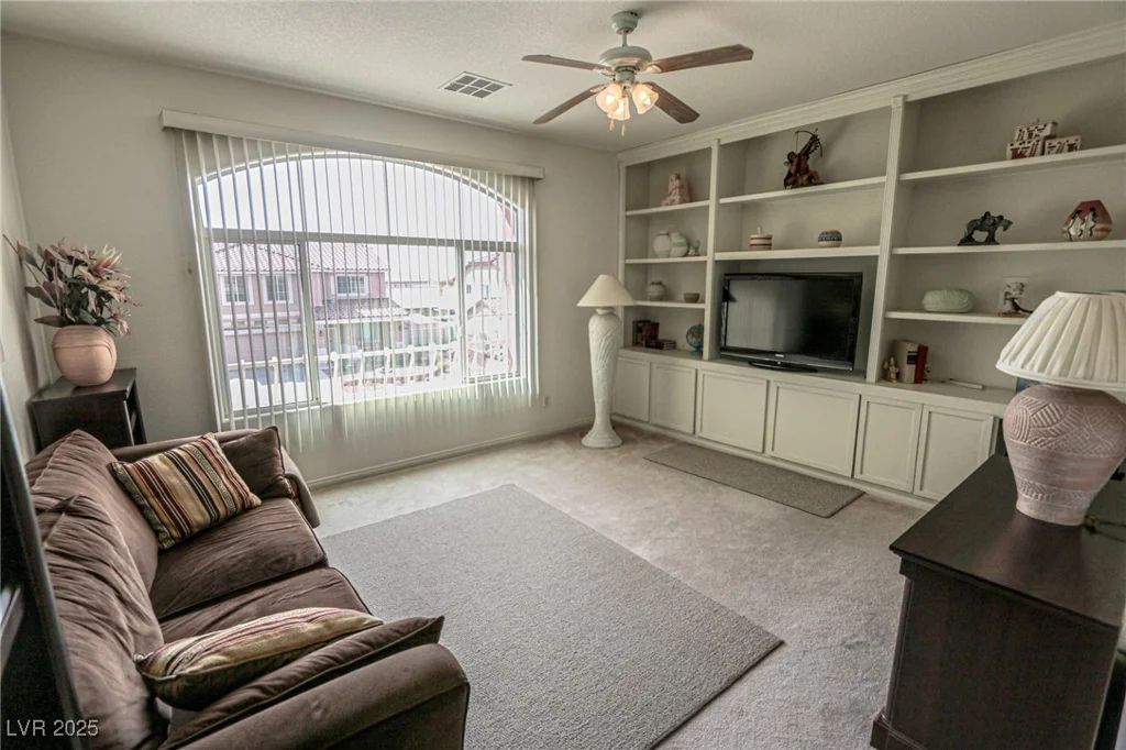 6630 Cave Rock, Las Vegas, NV 89110