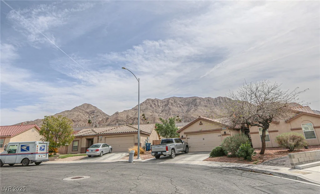 6630 Cave Rock, Las Vegas, NV 89110