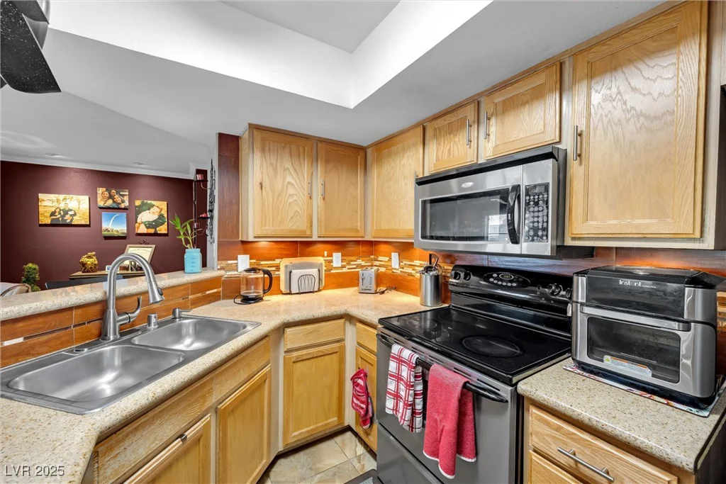 8600 Charleston, Las Vegas, NV 89117