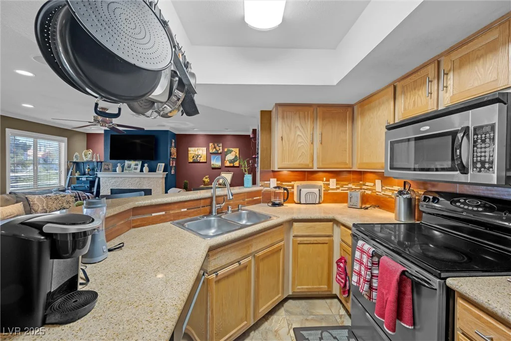 8600 Charleston, Las Vegas, NV 89117
