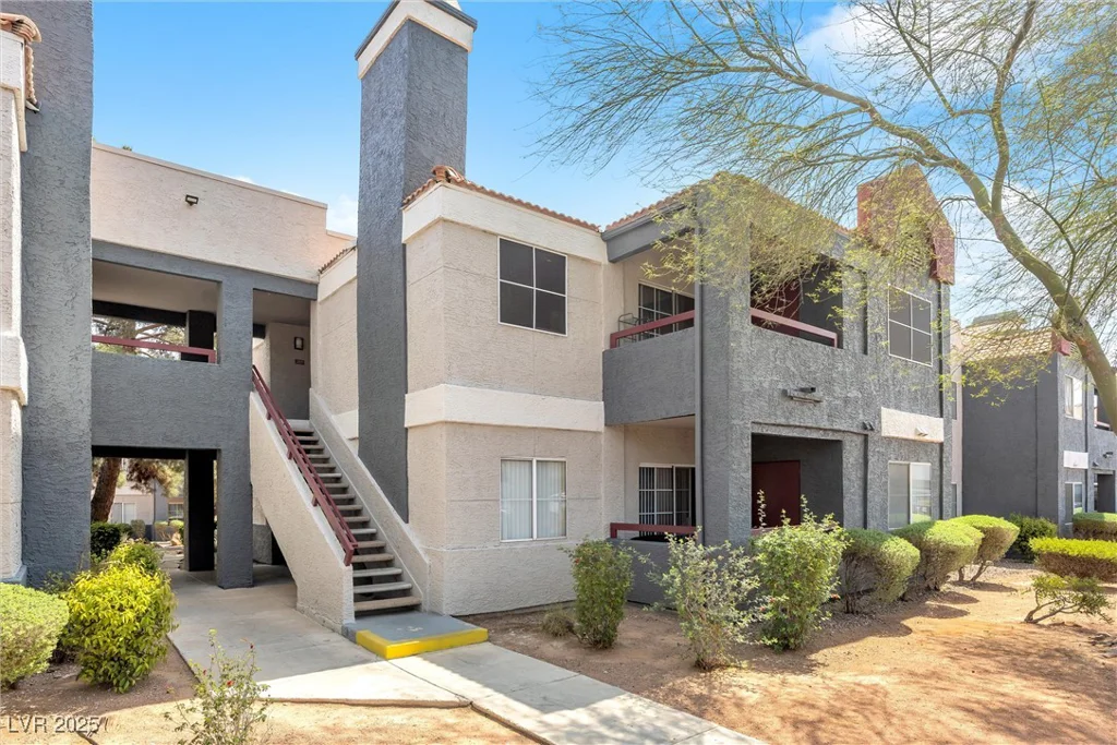 8600 Charleston, Las Vegas, NV 89117