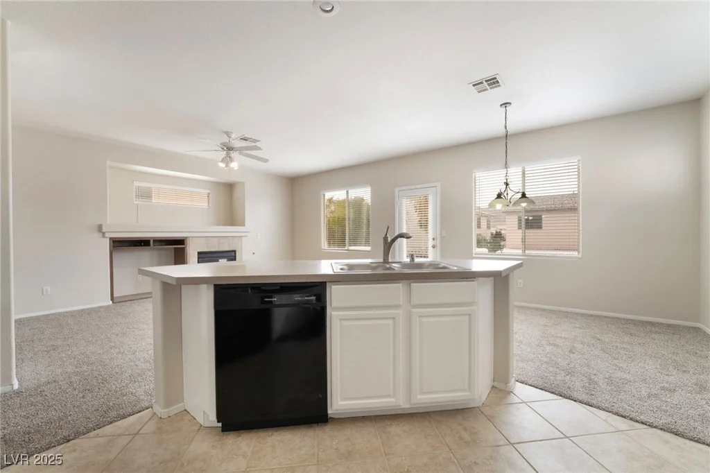 7013 Pacific Coast, Las Vegas, NV 89148