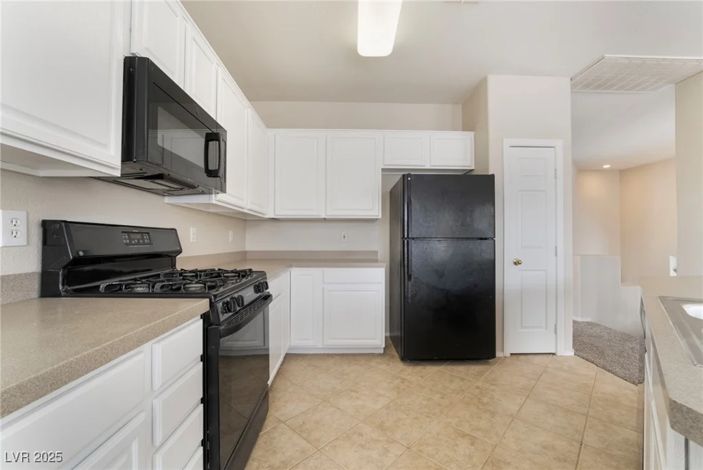 7013 Pacific Coast, Las Vegas, NV 89148
