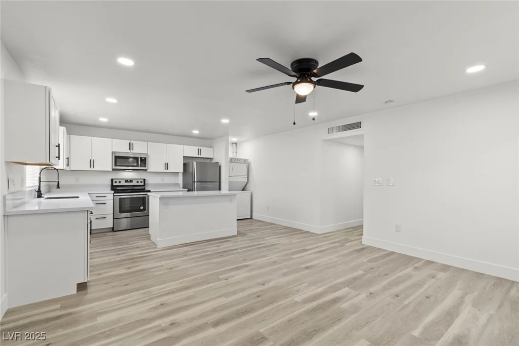 724 9th, Las Vegas, NV 89101