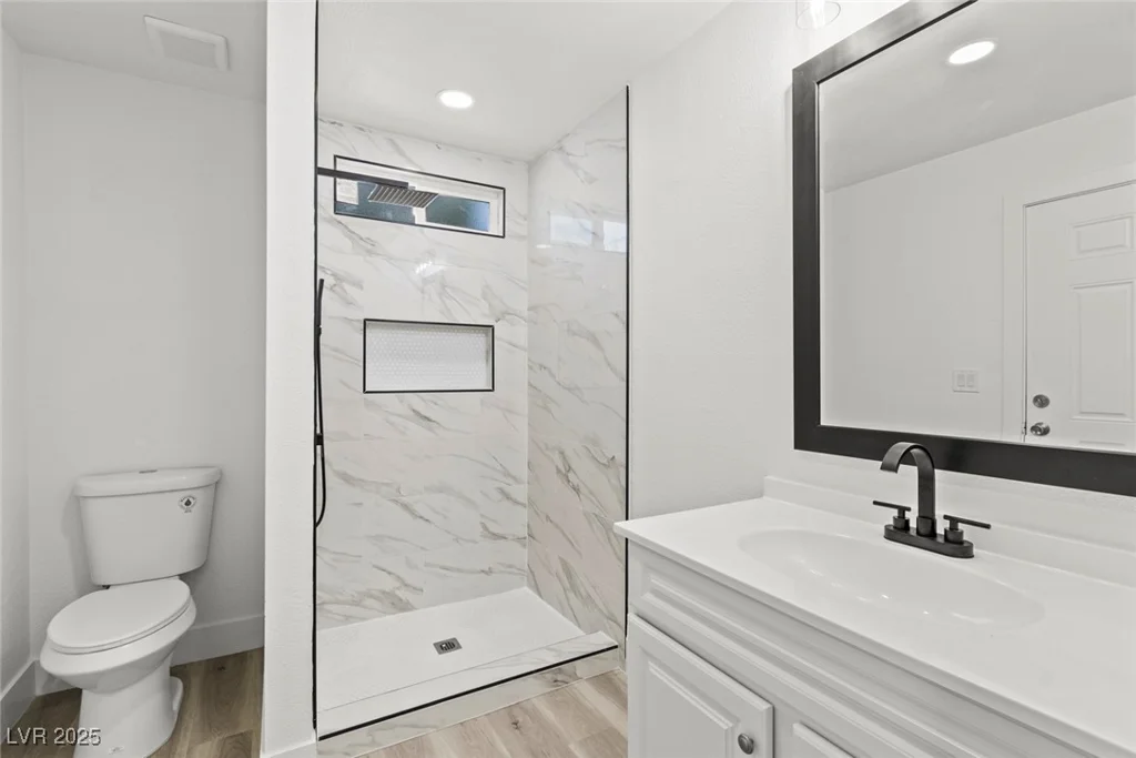 724 9th, Las Vegas, NV 89101
