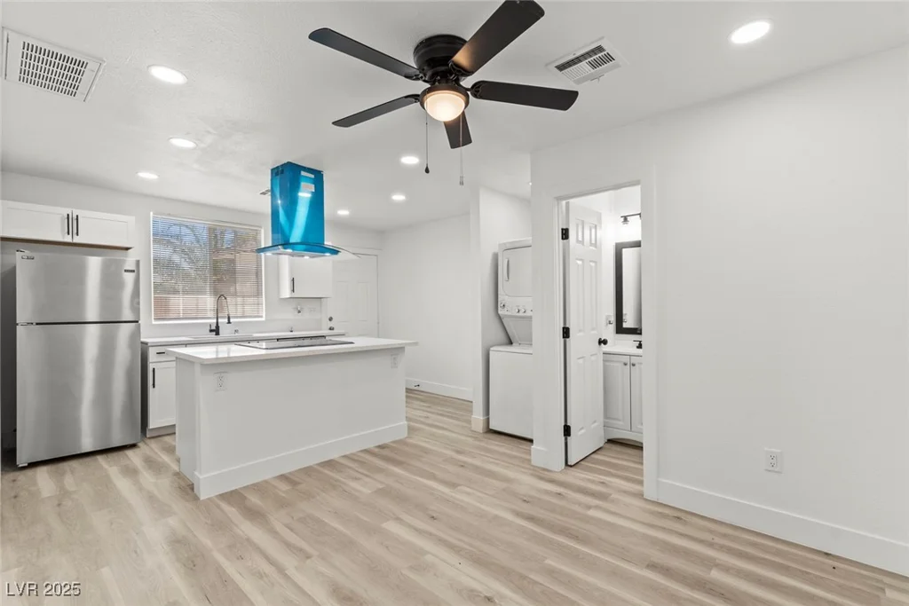 724 9th, Las Vegas, NV 89101