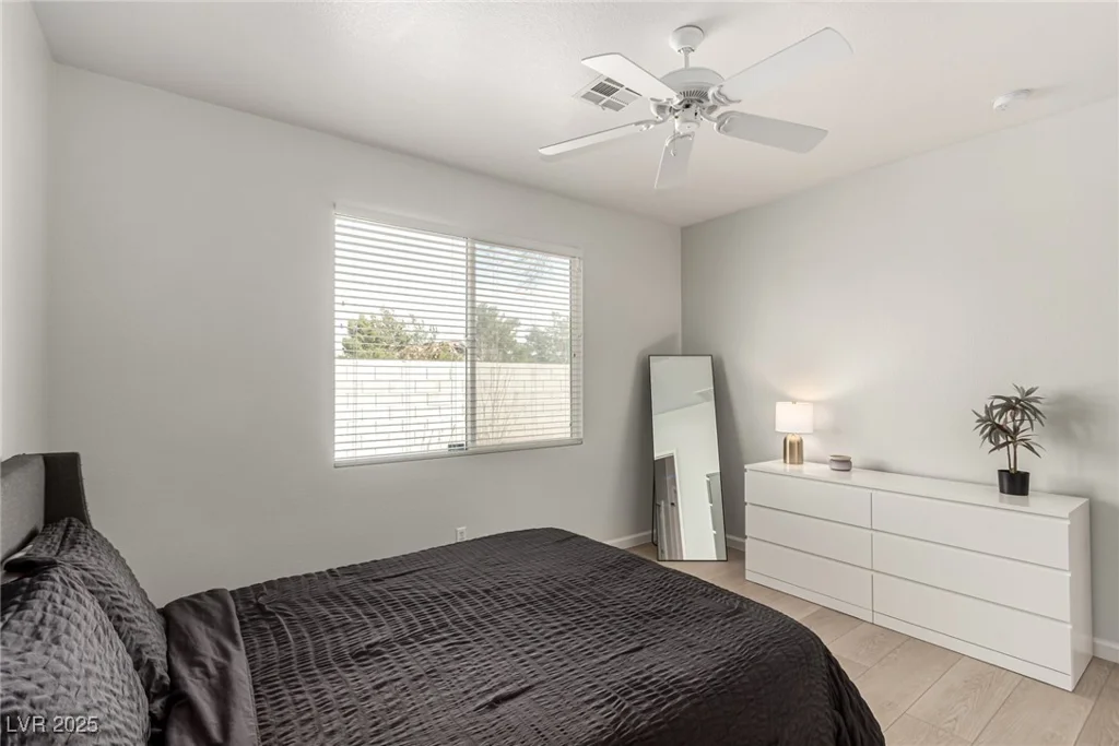 7628 Picnic, Las Vegas, NV 89131