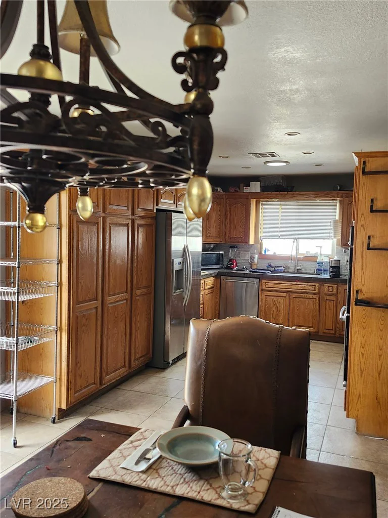 1812 Ivanhoe, Las Vegas, NV 89102